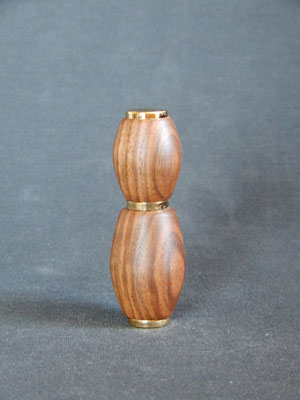Parfumzerstäuber zum mitnehmen, Schwarznuss, ca. 30 x 85 mm,  CHF 30.-    