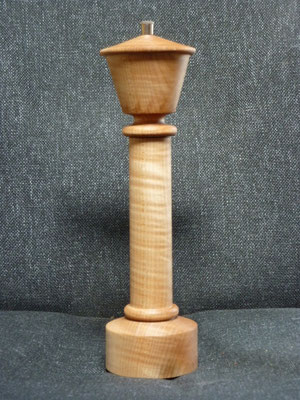 Stahlwerk / Ahorn,     ca. 29 cm,     Lieferbar,     CHF 95.-