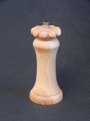 Stahlwerk,   Kirschbaum,   für Pfeffer,   ca. 6,4 x 14,6 cm,   CHF 90.-