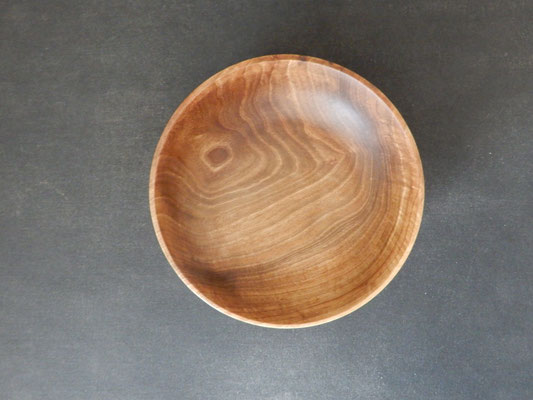 Schale aus Schweizer Walnuss,   ca 6 x 19 cm,  CHF 75.-,   VIDEO
