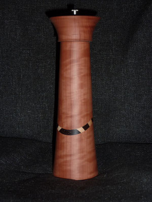  Stahlwerk / Birnbaum mit Wenge/Ahorn,     ca. 25 cm,     CHF 115.-