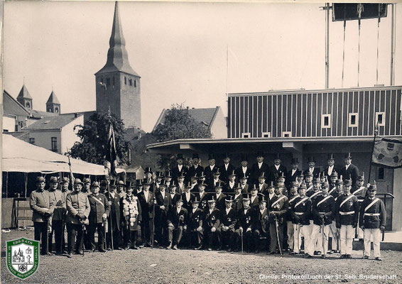 Foto des Regiments von 1929. Quelle: Protokollbuch der SSB