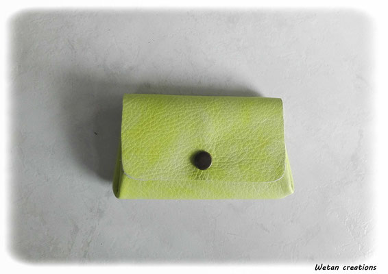 Porte-monnaie à soufflets en cuir véritable sans couture vert pastel - 3 compartiments - 2 rabats avec fermeture par bouton pression - Dim : 11.5x7.5 cm - (photo3) - 17 euros