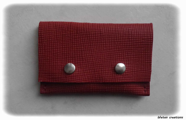 Porte-monaie ou porte carte cuir de chèvre grain rouge 12.5 x 8 cm - 10 euros