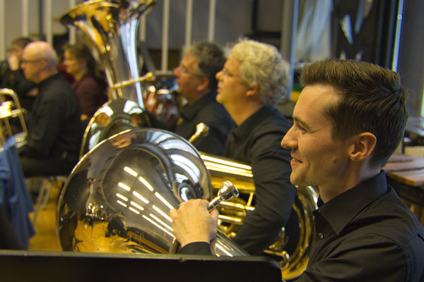 Brass Band WBI im Workshop mit Prof. Tobias Füller