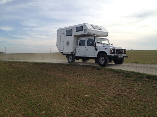 nomadcampers Land Rover Defender 130 Absetzkabine