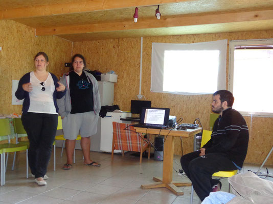 Greek participants present Youth Center of Epirus and ancient Greek inventors