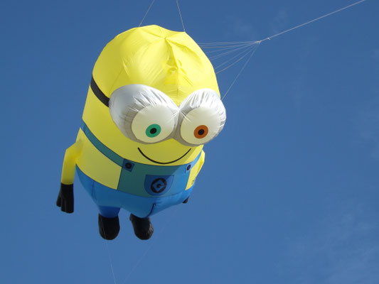 Minion Kite Bob - dana-kites