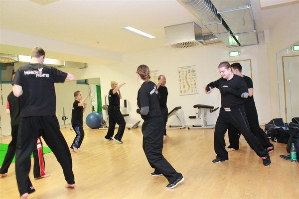 Kampfsport Semikontakt Kickboxen Pointfighting München - Trainings Bilder 1.Quartal 2012