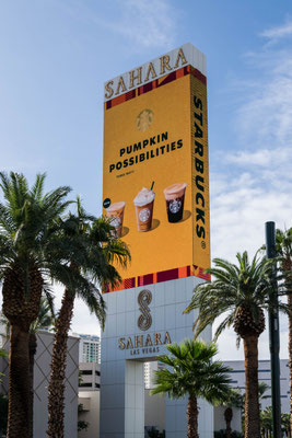 Reklame am Sahara Hotel.