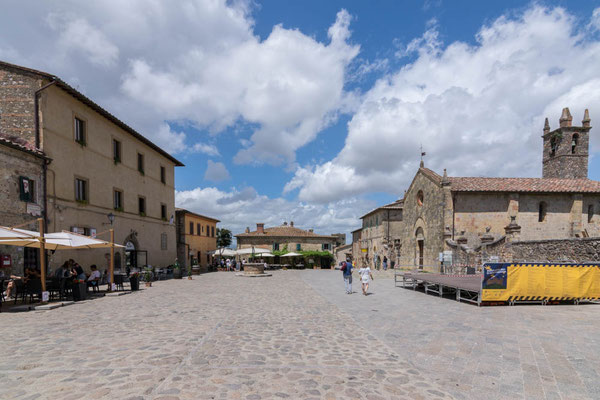 Die Piazza Roma.