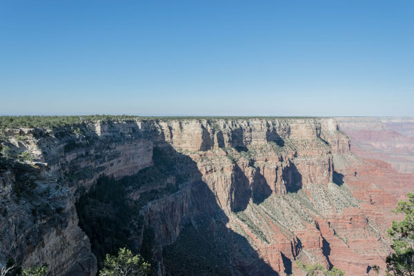 Entlang des Southern Rim Trail.