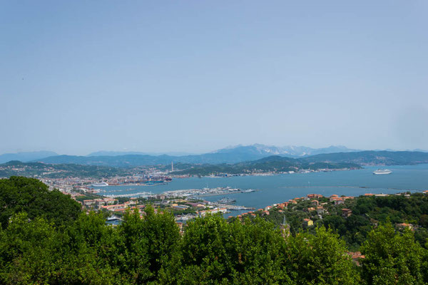 Die Aussicht auf die Hafenstadt La Spezia.