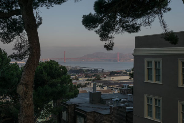 Ein erster Blick auf die Golden Gate Bridge.