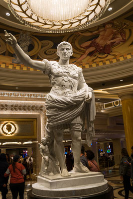 Cesar im Cesars Palace.