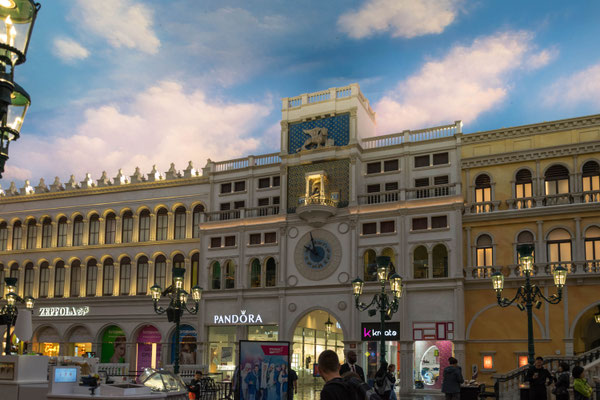 Im Venetian.