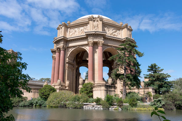 Palace of Fine Arts.