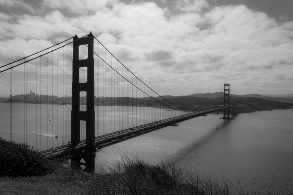 Blick auf die Golden Gate Bridge von der Battery Spencer.