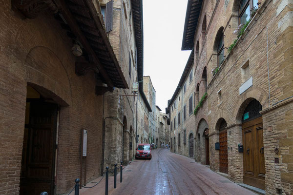 Strasse in San Gimignano.