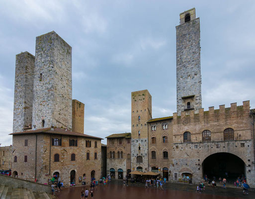 Bick auf die Piazza del Duomo.