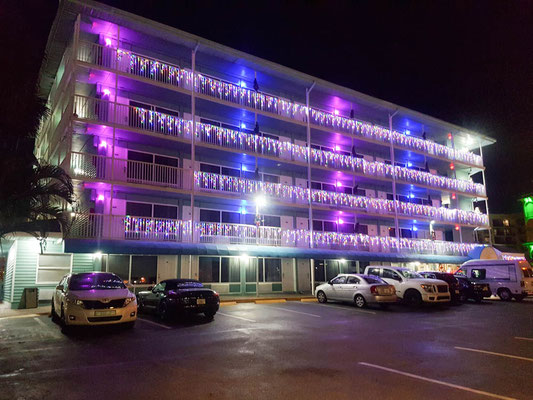 Mein Hotel in Clearwater Beach mit Weihnachtsberleuchtung.