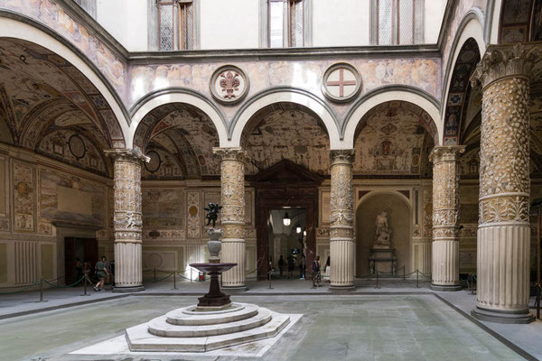 Innenhof des Palastes.