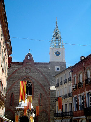 Wir gelangen zur Cathédrale Saint-Jean Baptiste