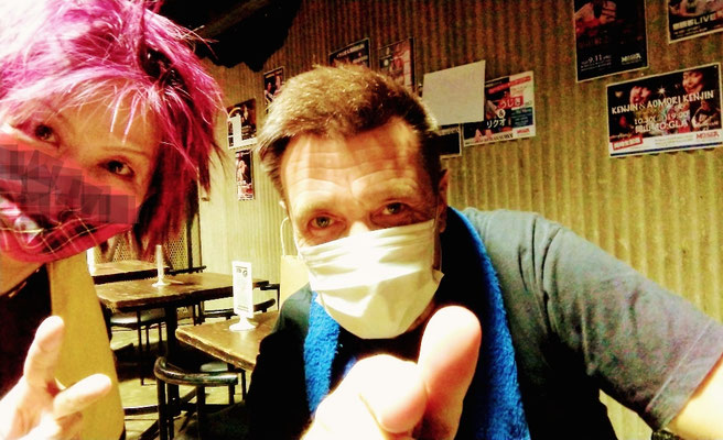 Pete Barnacle（イングヴェイ・マルムスティーン第４期のDr.）と 