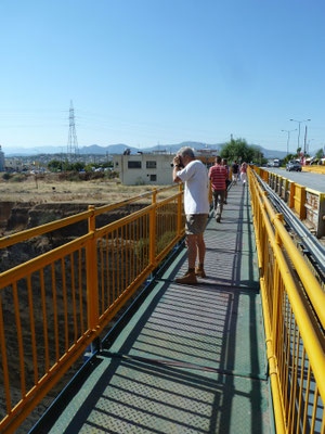 Ruud op brug over kanaal van Korinthe