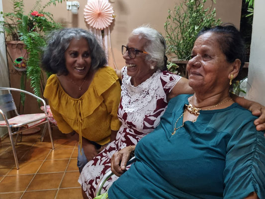 Drie zussen, Mary, Sham en Carla (moeder Ramgolam)