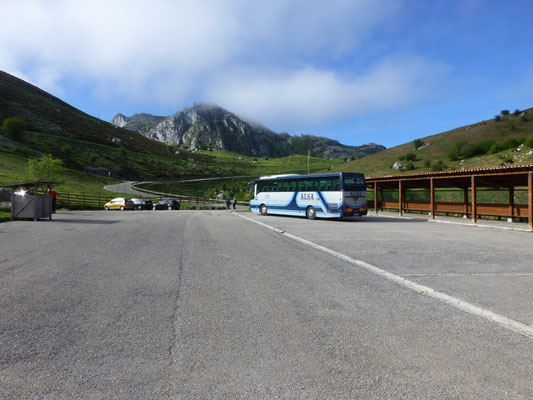 Busparkeerplaats bij Lago de Enol
