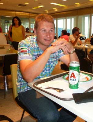 Marcel op het vliegveld