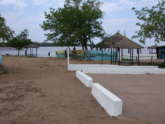 Tendaba Bushkamp met rivier