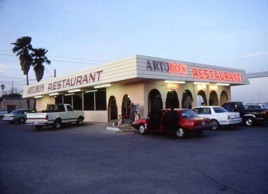 Arturo's Restaurant