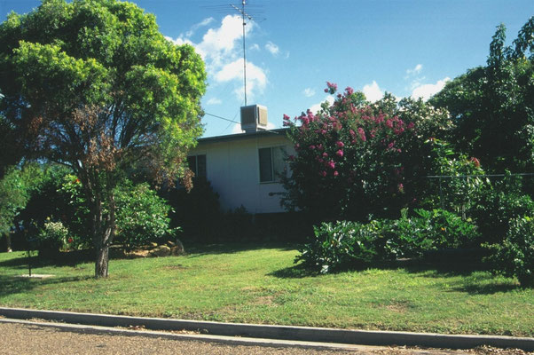 Huis en tuin van vam Uncle Hank in Moura