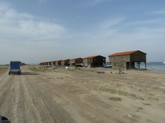 vissershuisje, Kolpos, rivierdelta Axios