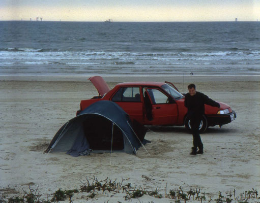 Jan bij onze tent op Mustang Island