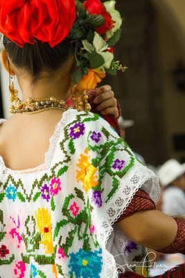 Colourful Yucatan costume 