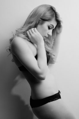 fotografo che realizza book intimo brescia