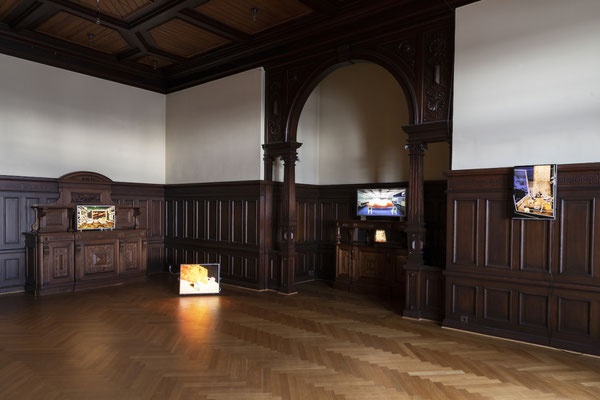 ELB/HÄNGUNG - Evelyn Drewes Galerie - Villa am Elbhang, Hamburg, 2022 - FOTO: (C) Evelyn Drewes Galerie