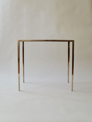 table 1 - 2024 -  silicon bronze cast with tin bronze plate, welded and polished - 54 x 58 x 38 cm