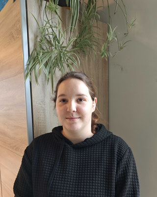 Emeline, agent d'entretien