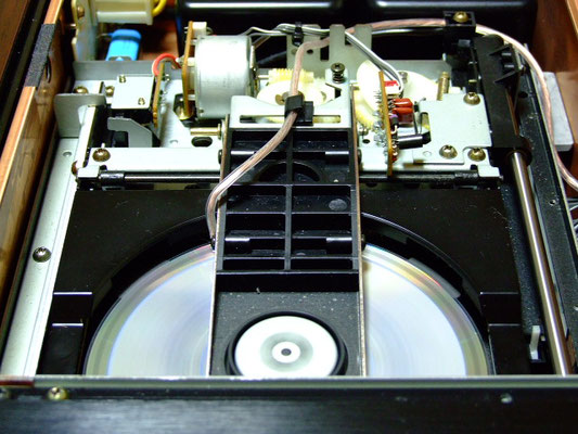 CD/SACD Player - syno audio シノ・オーディオ CD/SACD Player - syno audio シノ・オーディオ