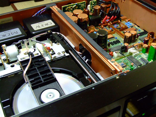 CD/SACD Player - syno audio シノ・オーディオ CD/SACD Player - syno audio シノ・オーディオ