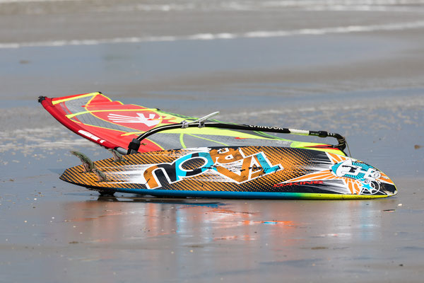 Wijk aan Zee surfing 6 Bft