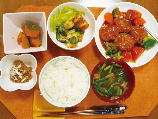 夕食メニュー　栄養満点　栄養士
