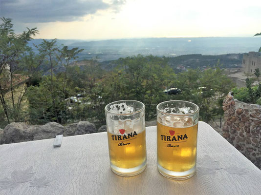 Begrüßungsdrink Rooms Emiliano, Kruja