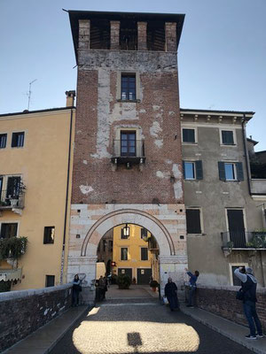 Ponte Pietra, Verona 