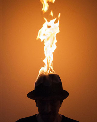 RAHMAN HAK-HAGIR, The roof is on fire