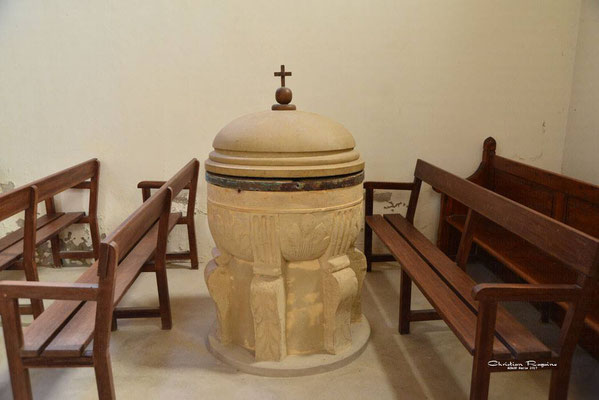 Fonts baptismaux Seconde moitié du XVIIIe siècle - Fonts baptismaux. Epoque Louis XVI.